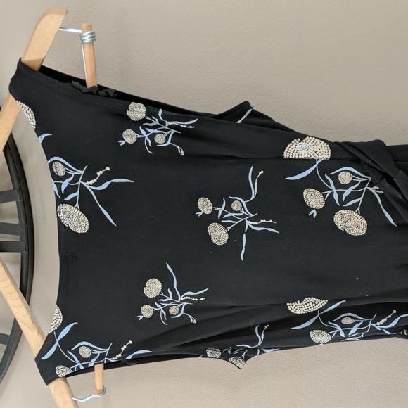 BCBG MaxAzria Black floral wrap dress - Picture 9 of 9